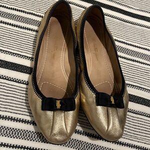 Salvatore Ferragamo Gold Black Bow Ballet Flats Size 7.5 Worn Condition